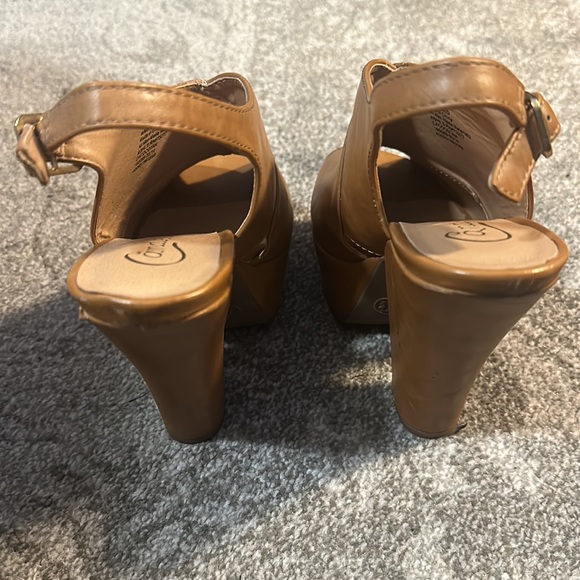 Tan Candies heels/wedges size 7.5 - Picture 3 of 4